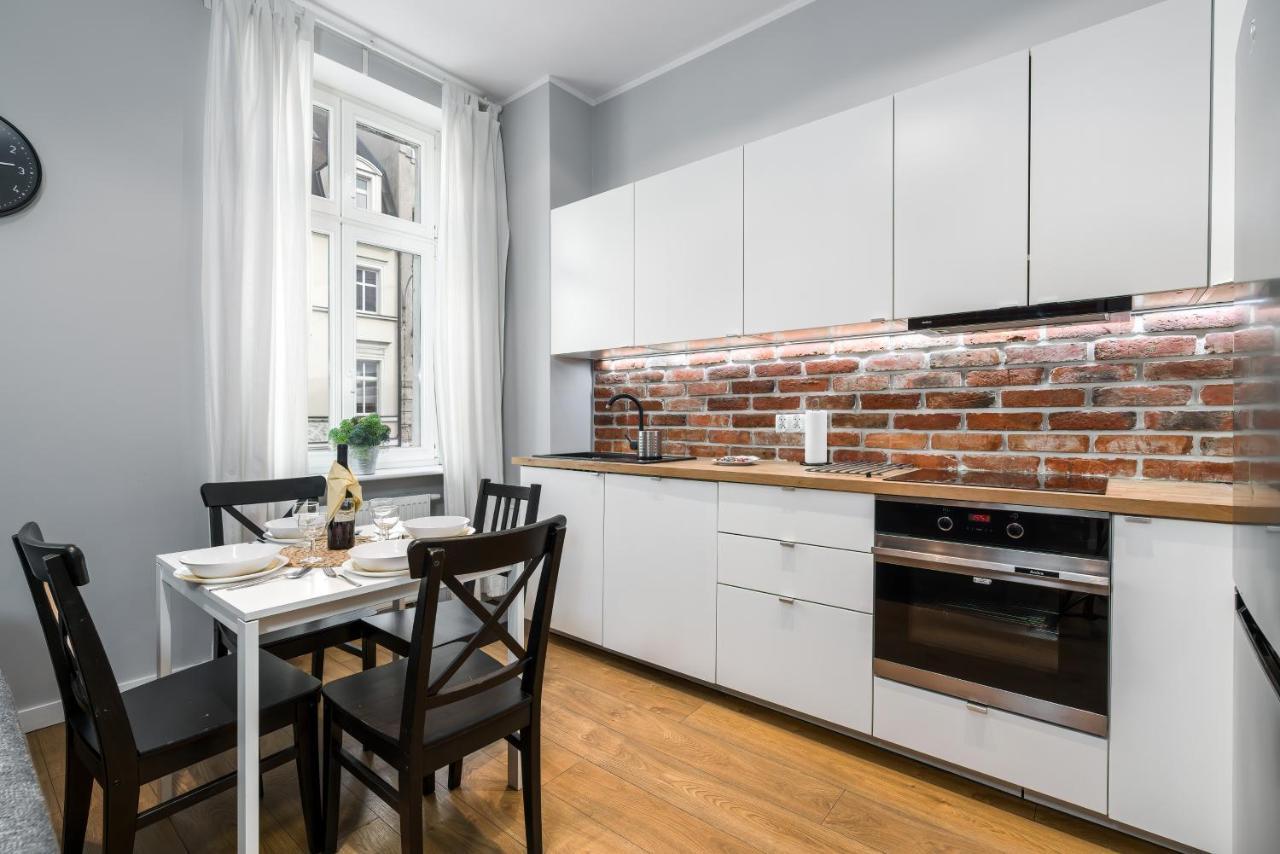 Old Town Apartment Garbary By Noclegi Renters Poznan Exterior foto